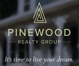 Pinewood Realty Logo